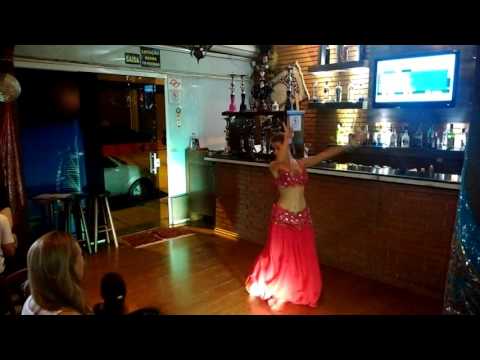 Karen Bueno - dança do ventre no Alibaba Bar 20/12