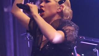 CARLY RAE JEPSEN - Boy problems. Live Paris (27 Mai 2019)