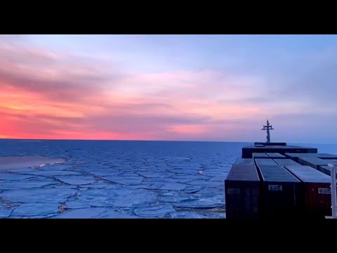 Сквозь льды Японского моря. Владивосток / Sea of Japan. Vladivostok