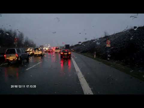 Voll Krass! LKW verlor Auflieger mitten auf der Autobahn A72 zwischen Zwickau und Chemnitz