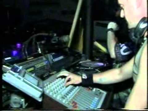 CENTRAL ROCK THE RAVE MASTHER VOL 6