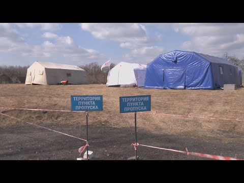  Третью мобильную точку Красного Креста установили на погранпереходе "Новая Гута" видео