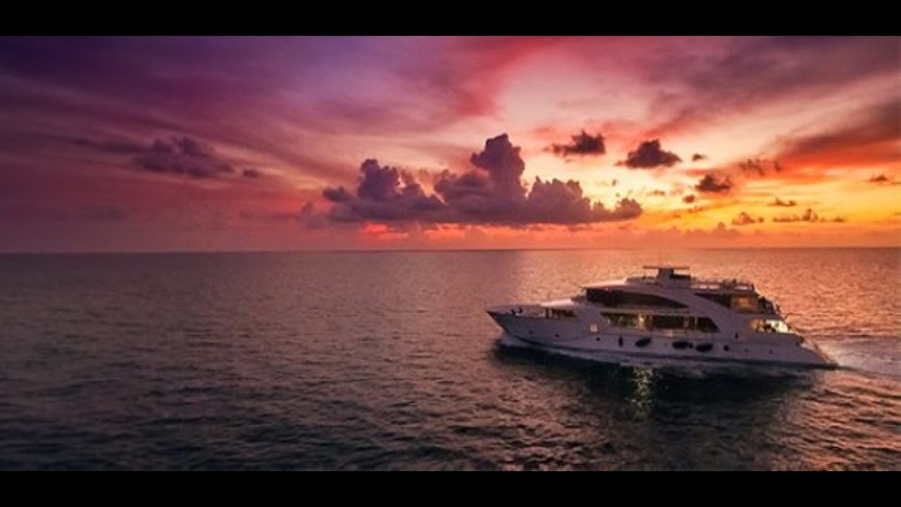 Carpe Diem Maldives (Cruises) video
