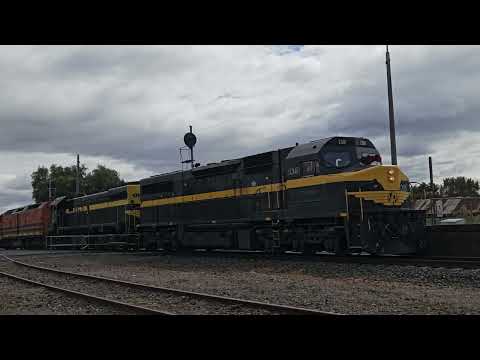 7922V SCT UP Dooen Express to Melbourne 18/4/24, Stawell