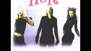10. Hole - She walks on me (live)