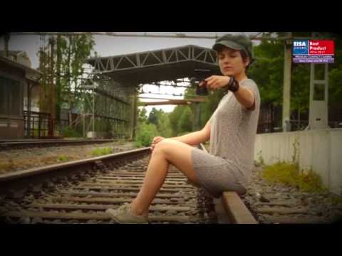 EISA AWARDS. BEST PREMIUM COMPACT CAMERA 2016-2017 - Sony Cyber-shot RX1R II