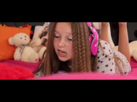 NATALIA WAWRZYŃCZYK "Głowa Pełna Dźwięków" (official video)