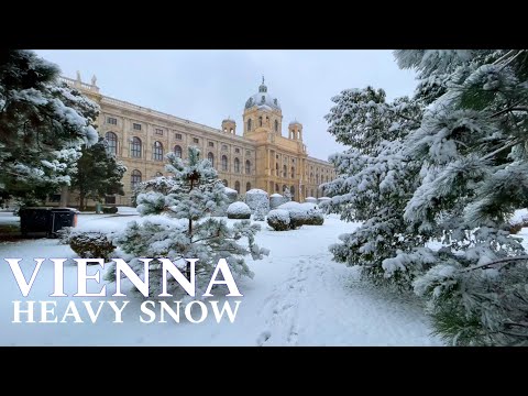 Vienna, Austria 🇦🇹 Heavy Snowfall in Vienna,  Walking Tour 4K UHD 