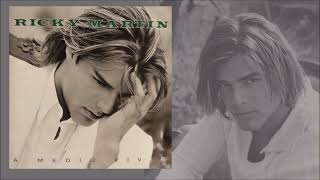 Ricky Martin - A medio vivir (Franco De Vita)