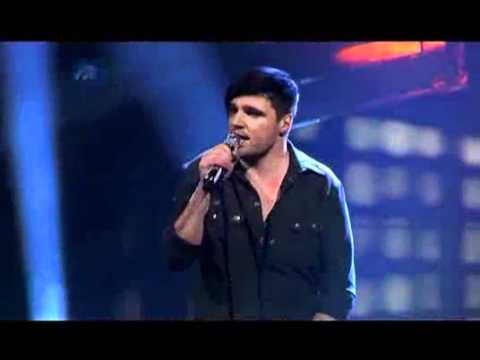 David van Vuuren - Halls of Mirrors (debut)