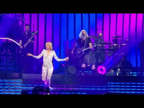 Celine Dion - Medley Songs Courage World Tour