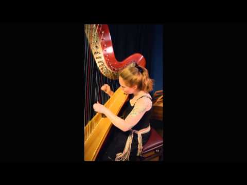Hallelujah (Buckley/Cohen) on harp/voice
