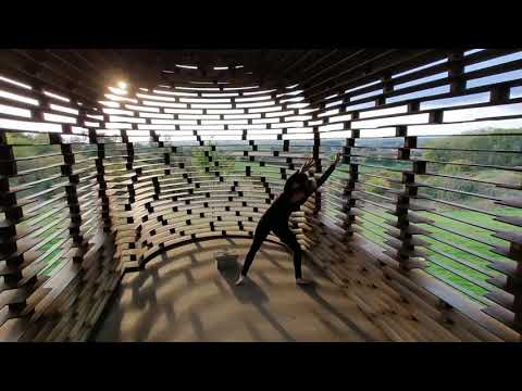 Between the lines - In Situ Performance in Borgloon Doorkijkkerkje - Limburg