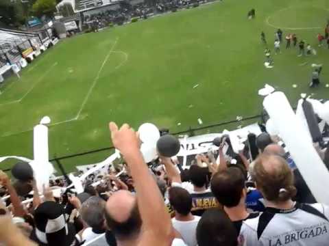 "Recibimiento All Boys 5-2 Chicago 26/03/16" Barra: La Peste Blanca &bull; Club: All Boys