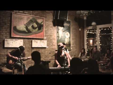 Katie Todd: This Time (performed at Uncommon Ground in Chicago