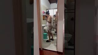 Download lagu Tante habis mandi nih temenin yok 😊 mp3