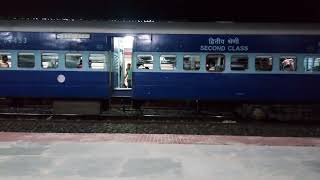 preview picture of video 'Gazole train station'
