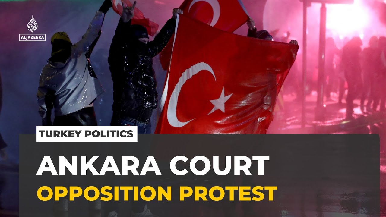 Ankara opposition protest: Supporters of the CHP party reject the court ruling