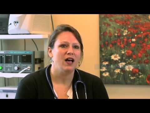 What are the symptoms of placenta previa?