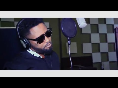 Clip HOMMAGE A ''PAPA WEMBA FOR EVER'' ( Ferre Gola , Reddy Amisi , Fabregas , Nyoka Longo,etc.. )