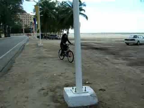 AinMaisarah Berbasikal Di Terengganu