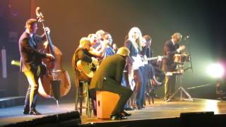 Céline Dion - Medley acoustique: Apprends-moi/Tous les secrets/Ne bouge pas (Antwerpen, 20-6-2016)