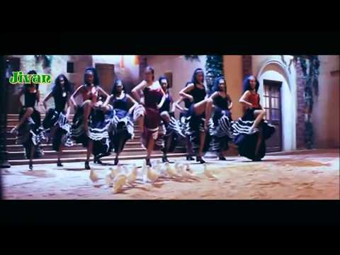 Poster aisa pehli baar hua hai