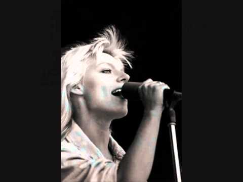 Rosa Lux - Min Klub Først feat. Alberte & Josefine Winding (Dishy Remix)