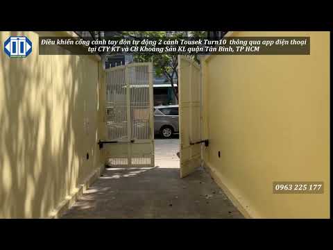 Vận h&agrave;nh cổng mở tự động c&aacute;nh tay đ&ograve;n Tousek Turn10 2 c&aacute;nh th&ocirc;ng qua app điện thoại