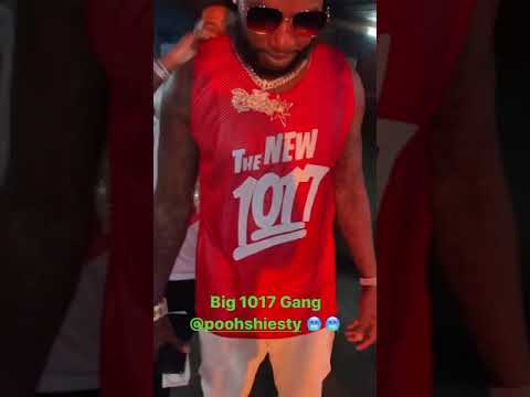 Pooh Shiesty surprises Gucci Mane With A "BLRRD" Chain