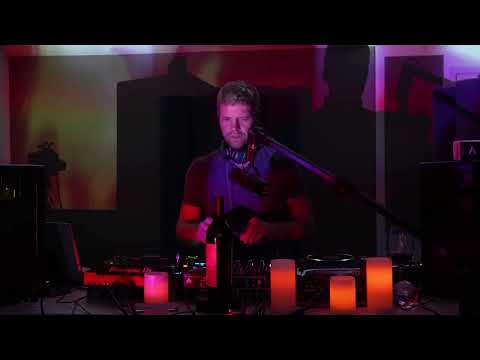 Morgan Page presents Qaurantine Sessions - Live Set