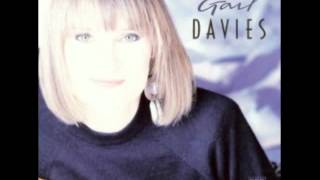 Gail Davies - The Jagged Edge of a Broken Heart
