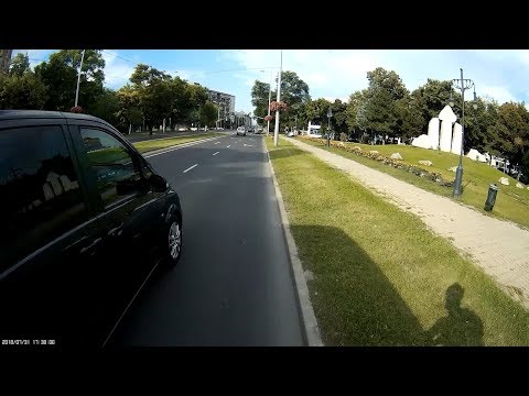 LBD-033 Miért ne lehetne sávot váltani? - Why not change lane?