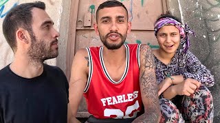 'Tek Başına GİREMEZSİN!' - İzmir'in 'TEHLİKELİ' Roman Mahallesi - KURU