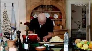 Classic Authentic Swiss Cheese Fondue - How to make a Cheese Fondue