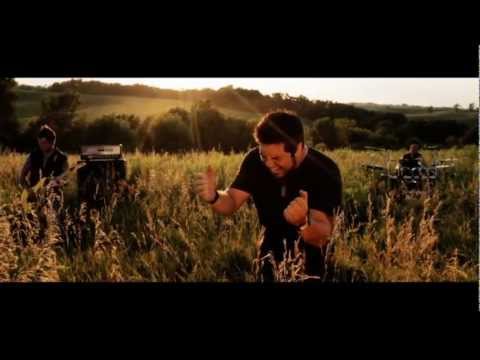 THREE YEARS HOLLOW - "RUN AWAY" - Directed by Davo - OFFICIAL MUSIC VIDEO