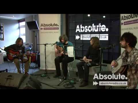 The Travelling Band - Screaming Is Something (Live)