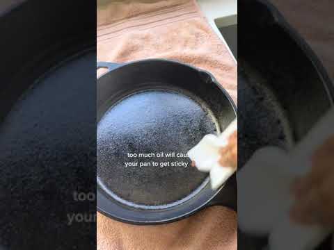 Wie man eine gusseiserne Pfanne einbrennt