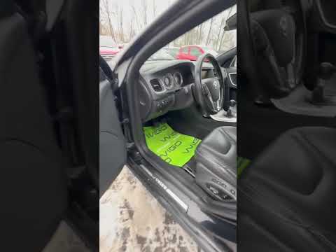 фото volvo v60 i 0