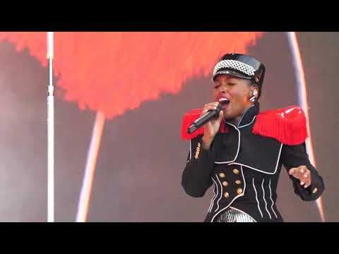 Janelle Monáe - Tightrope @ Osheaga (Day 2) in Montreal