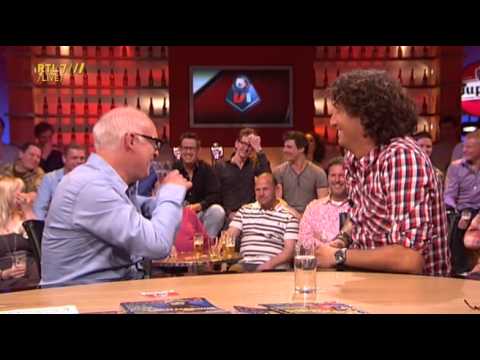 Voetbal International 28-03-11 - Iwan van Duren heeft zijn broer meegenomen