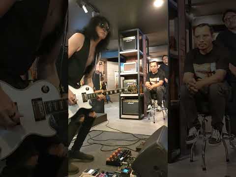 Jerusalem -Solo guitar John Paul Ivan Guitaris Boomerang mantap tenan