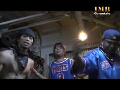 BONNIE MC FEAT CHALZDAEMCEE - PUT'S YOUR HANDS UP