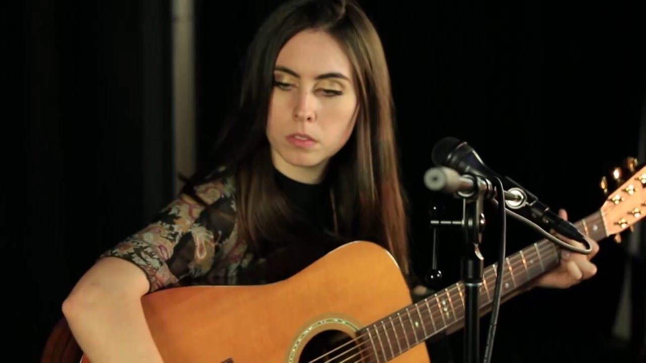 Turbosound iNSPIRE iP1000 v2 1000 Watt Powered Column Loudspeaker