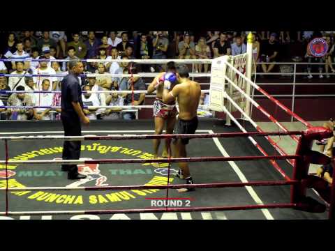 Muay Thai fight - Mauricio vs Dowden