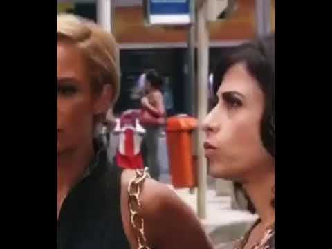 fátima explicando pra sueli o tempo passando o tempo está passando né sueli, ó faz um gesto viu