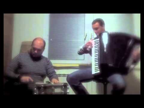 Best accordeon player-Golden hands and First meeting / Elvis and Amar