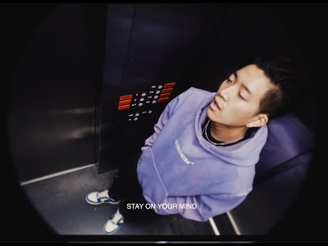 Junoflo - Distance (ft. MANILA GREY) (Official Video)