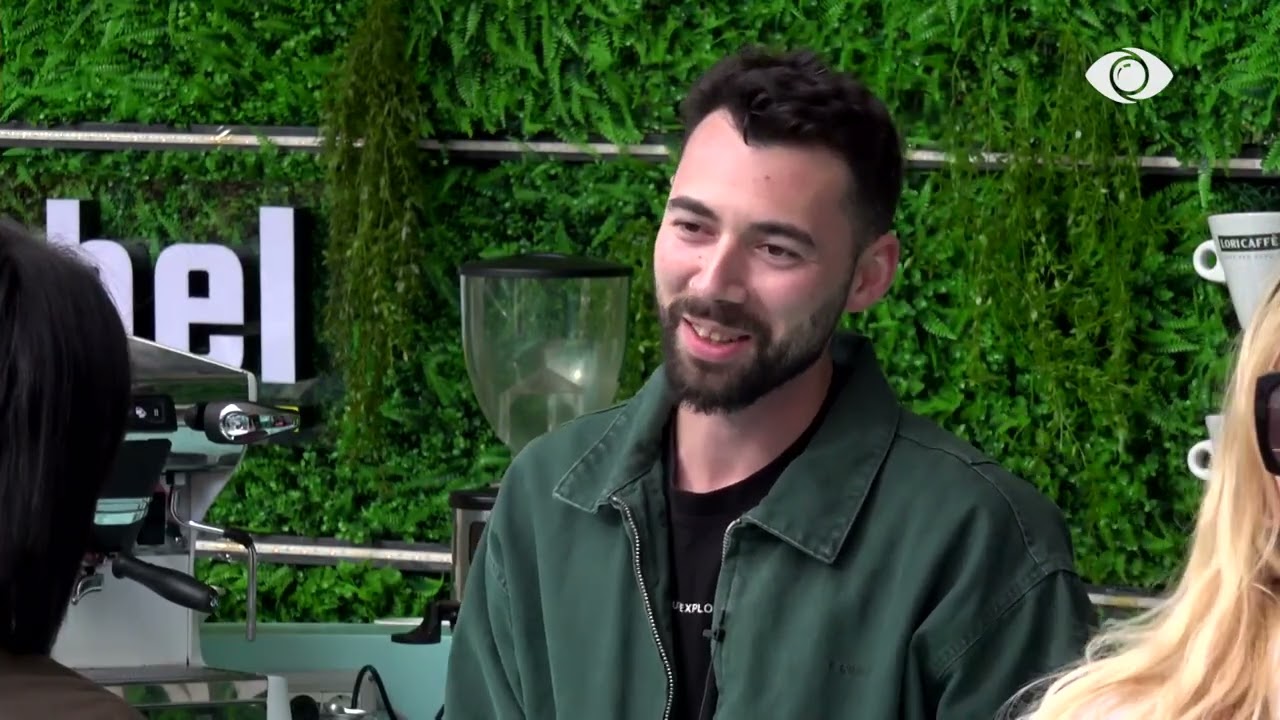 Unë nuk jam ushtare/ Juela bisedon me Armelën për Senon