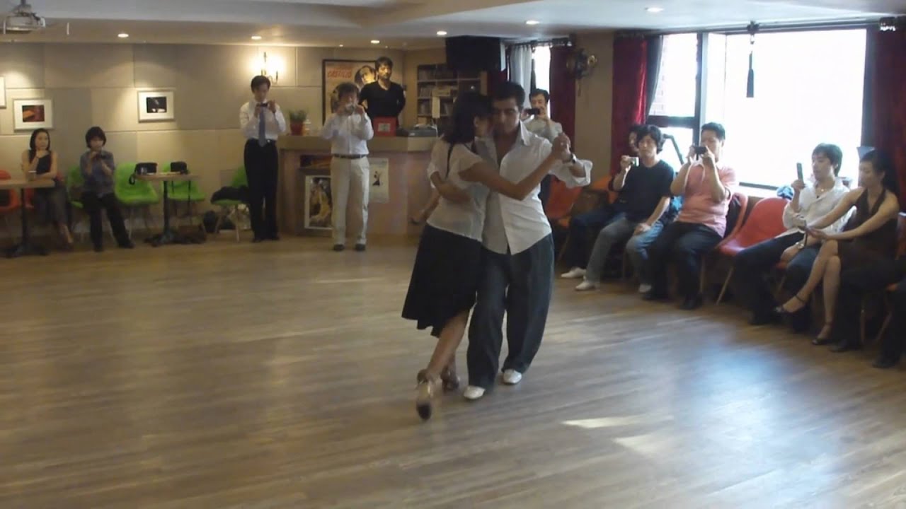 Sebastian Achaval and Roxana Suarez 052